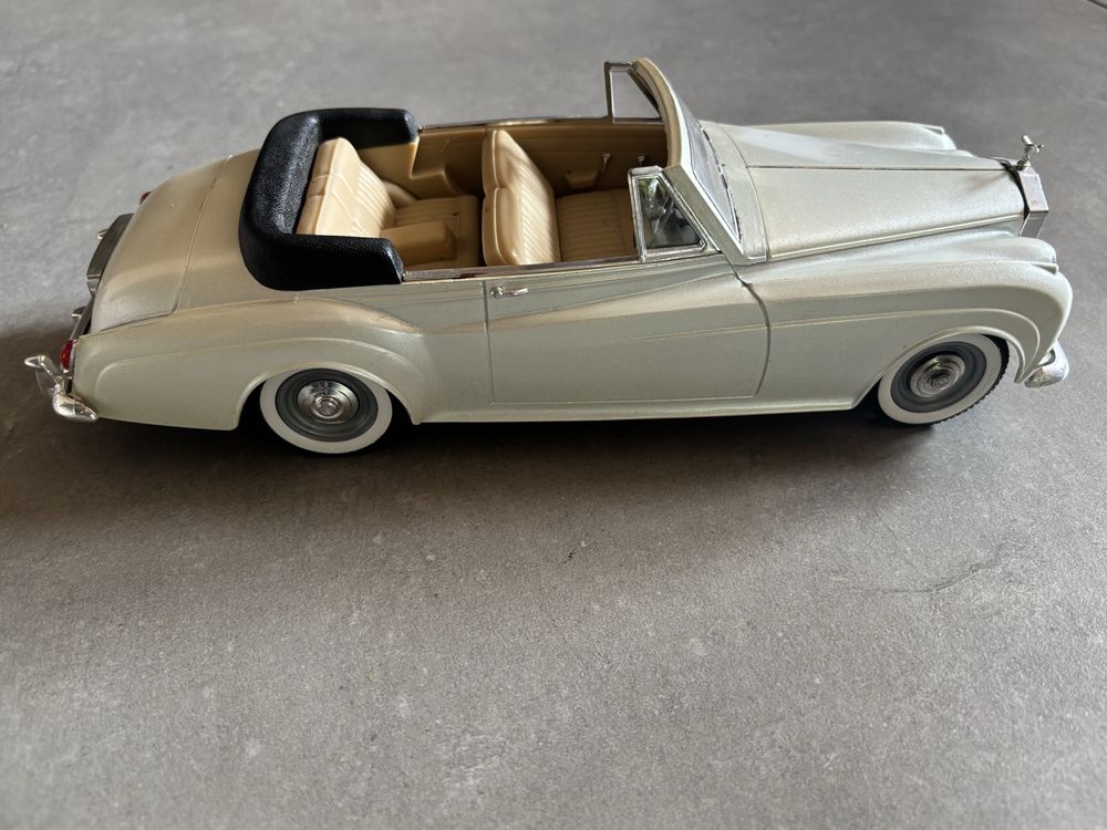 Model Solido skala 1/20 Rolls Royce Silver Cloud II made in France