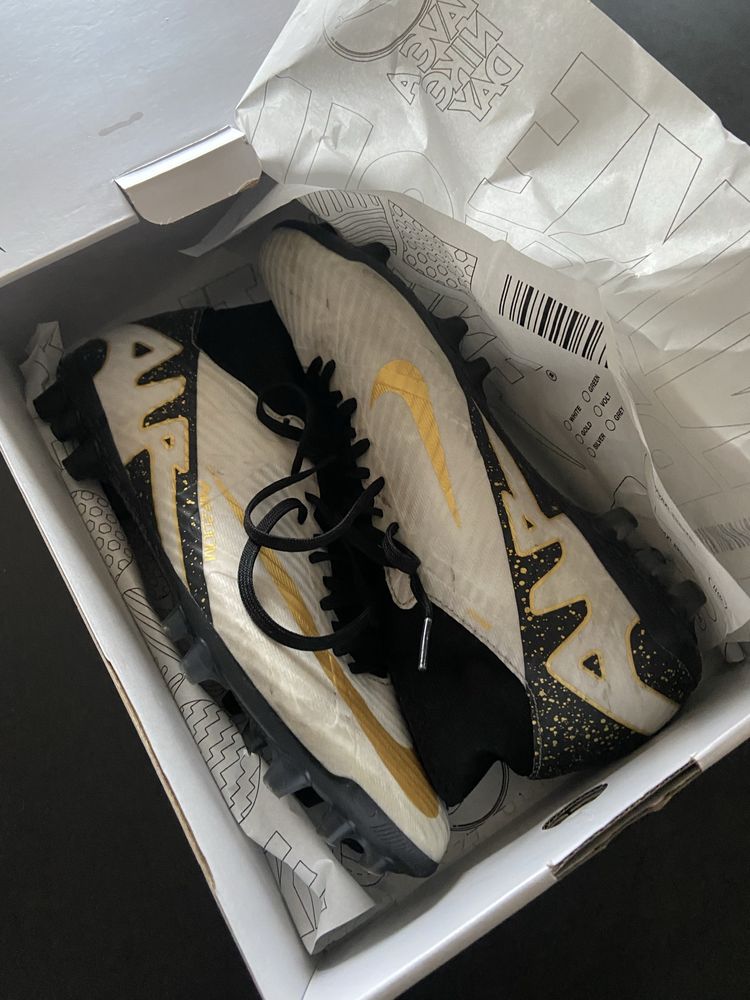 Chuteiras Nike Mercurial Air Pro