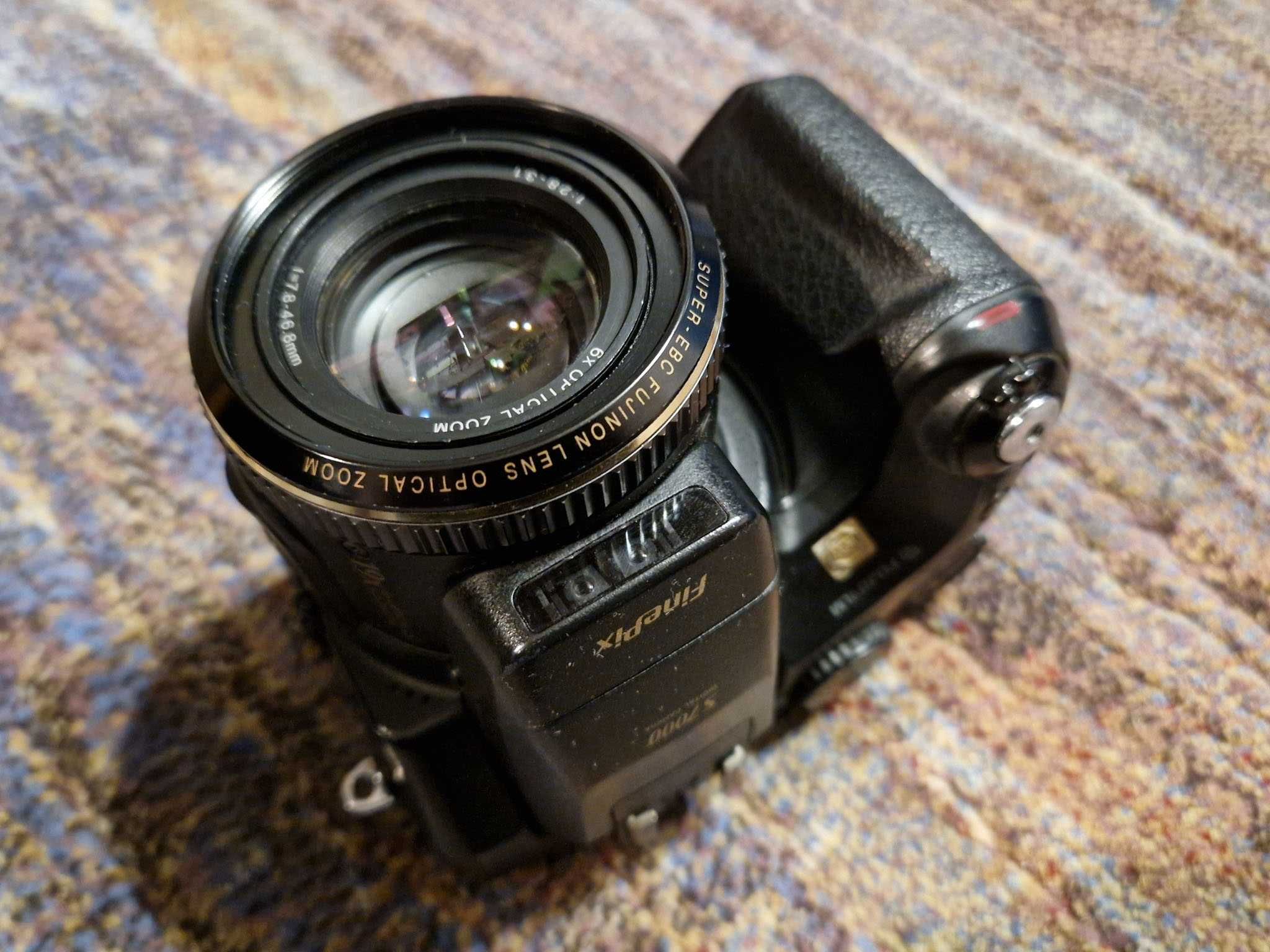 Aparat fotograficzny Fuji Finepix S7000