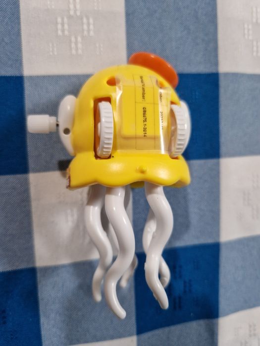 Polvo com corda super divertido.  Novo