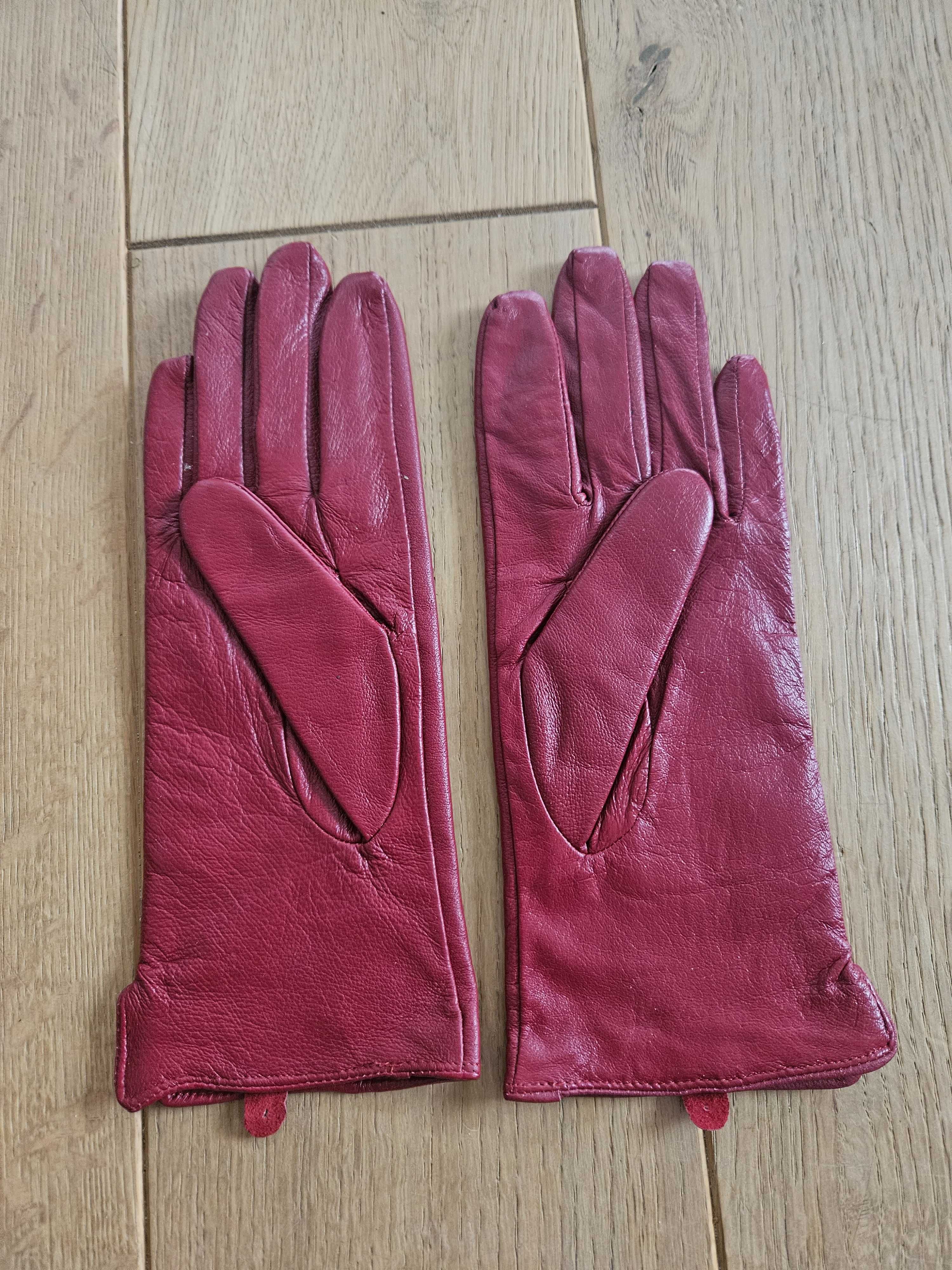 Czerwone skórzane rękawiczki bordowe