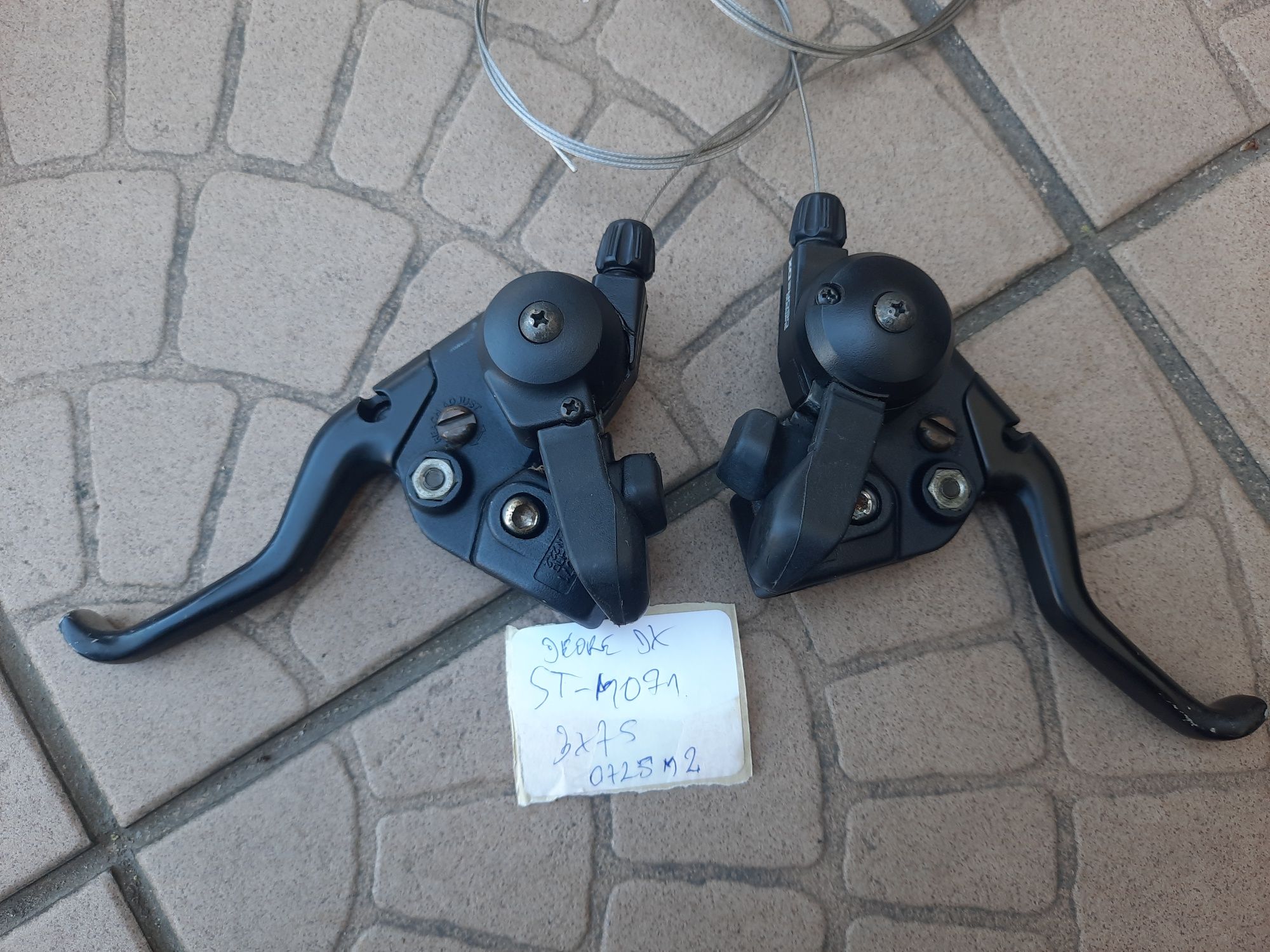 klamkomanetki shimano deore DX st-m071 . 3x7s retro 0725m2