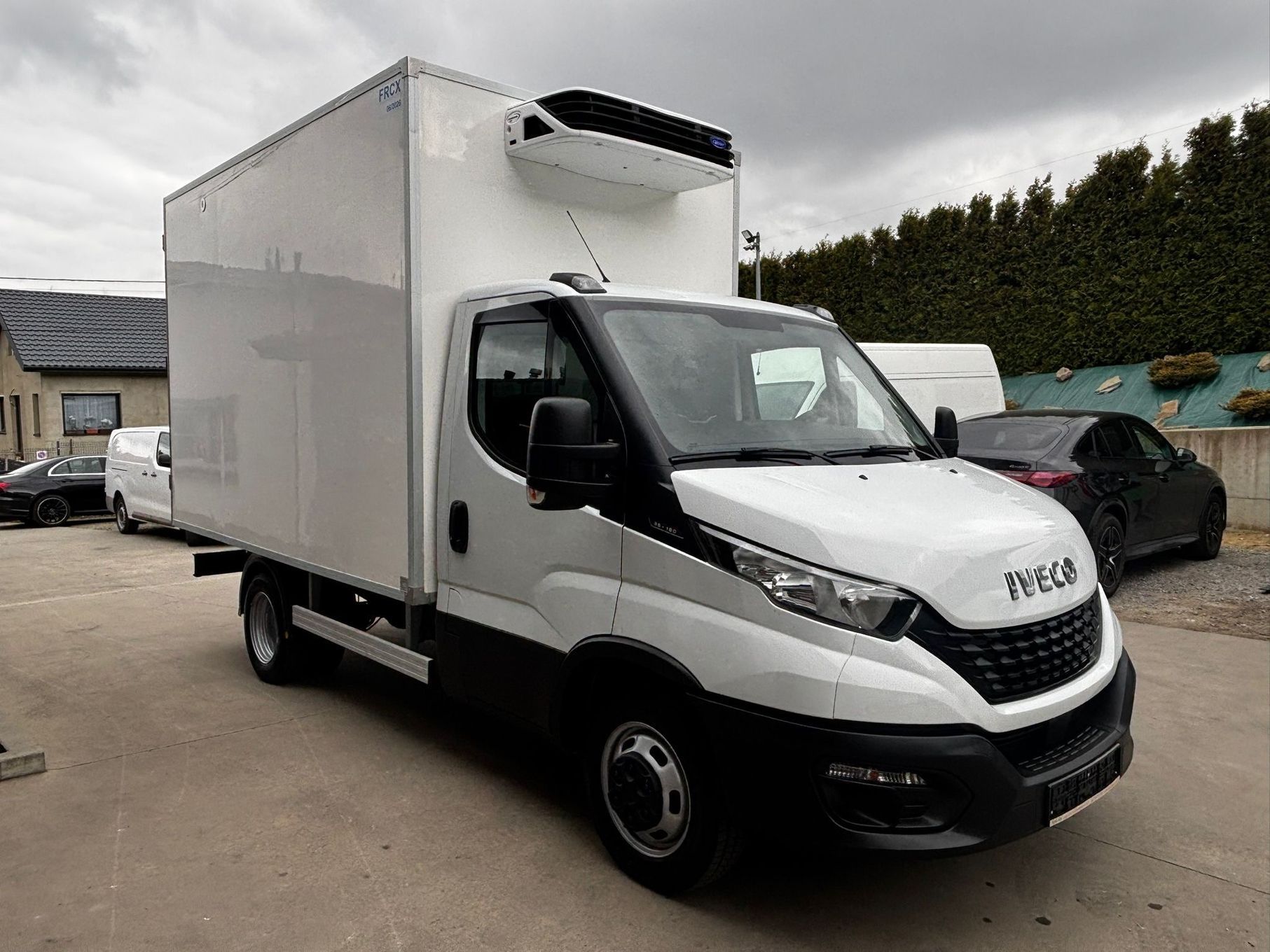 Iveco Daily 35C16 Hakówka - Chłodnia Hakowa  Meat hooks
