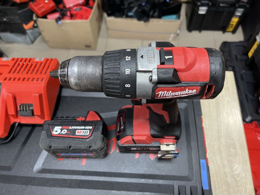 Milwaukee M18 BLDD / безщітковий шуруповерт Мілвокі, комплект