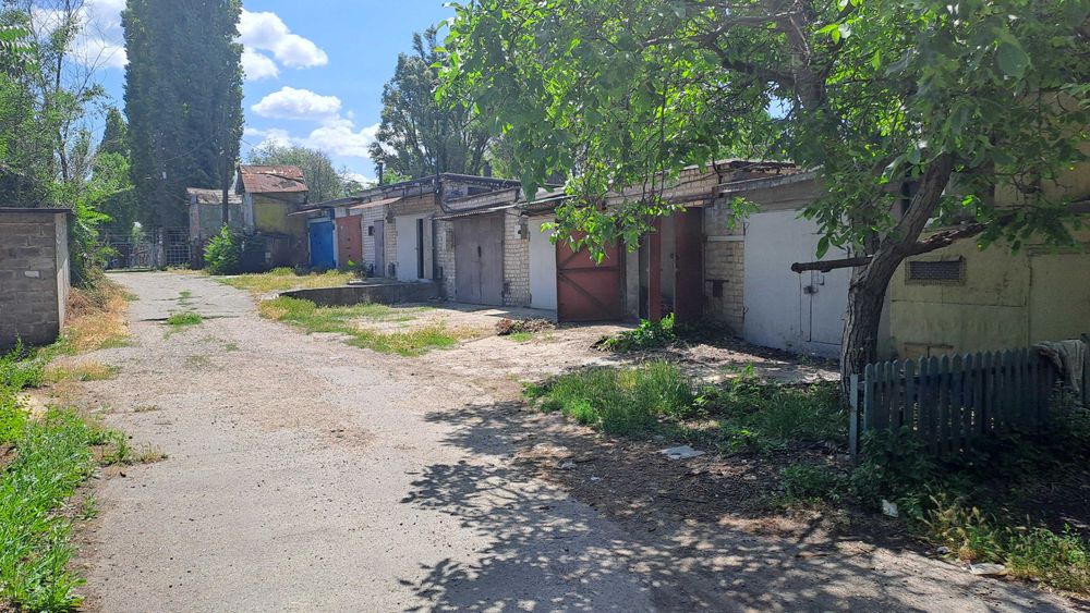 Гараж 8500х3300,  в товаристві " Соціальне місто", р-н БК Кірова