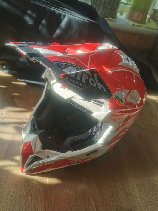 Продається шолом Airoh Aviator 3