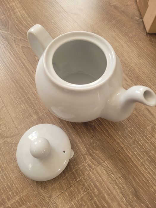 Czajniczek imbryczek porcelanowy