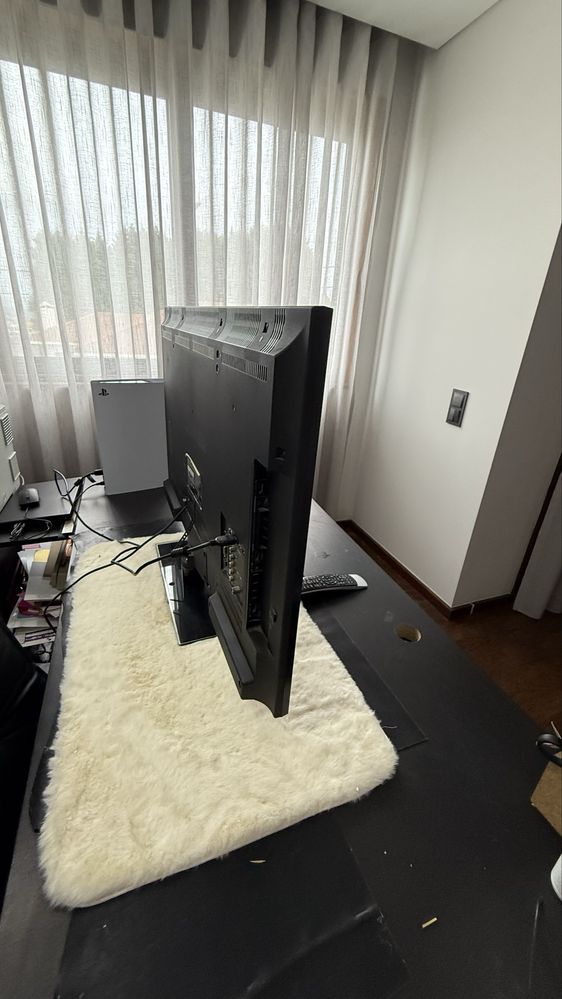 Tv toshiba 42 polegadas com comando a funcionar 100%