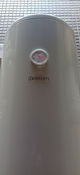 Cilindro agua em inox marca Arierom