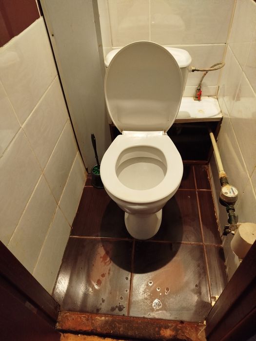 Клінінг, прибирання, хімчистка м'яких меблів