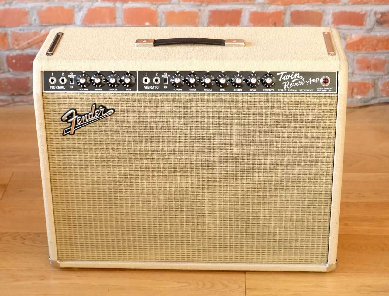 Fender 65 Twin Reverb Limited Edition "Blondes Have More Fun"