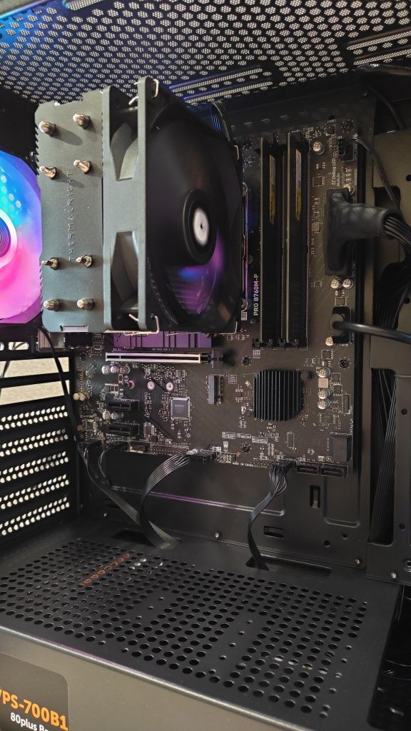 Потужний ПК i5-12400F/B760m/16Gb DDR5-5600/SSD 512 Gb/700W