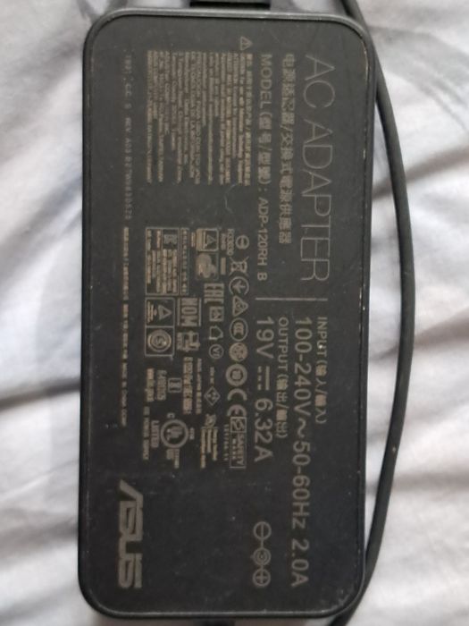 АСУС  Tuf зарядне