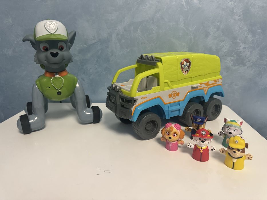 Іграшки щенячий патруль, машини героїв, автобус