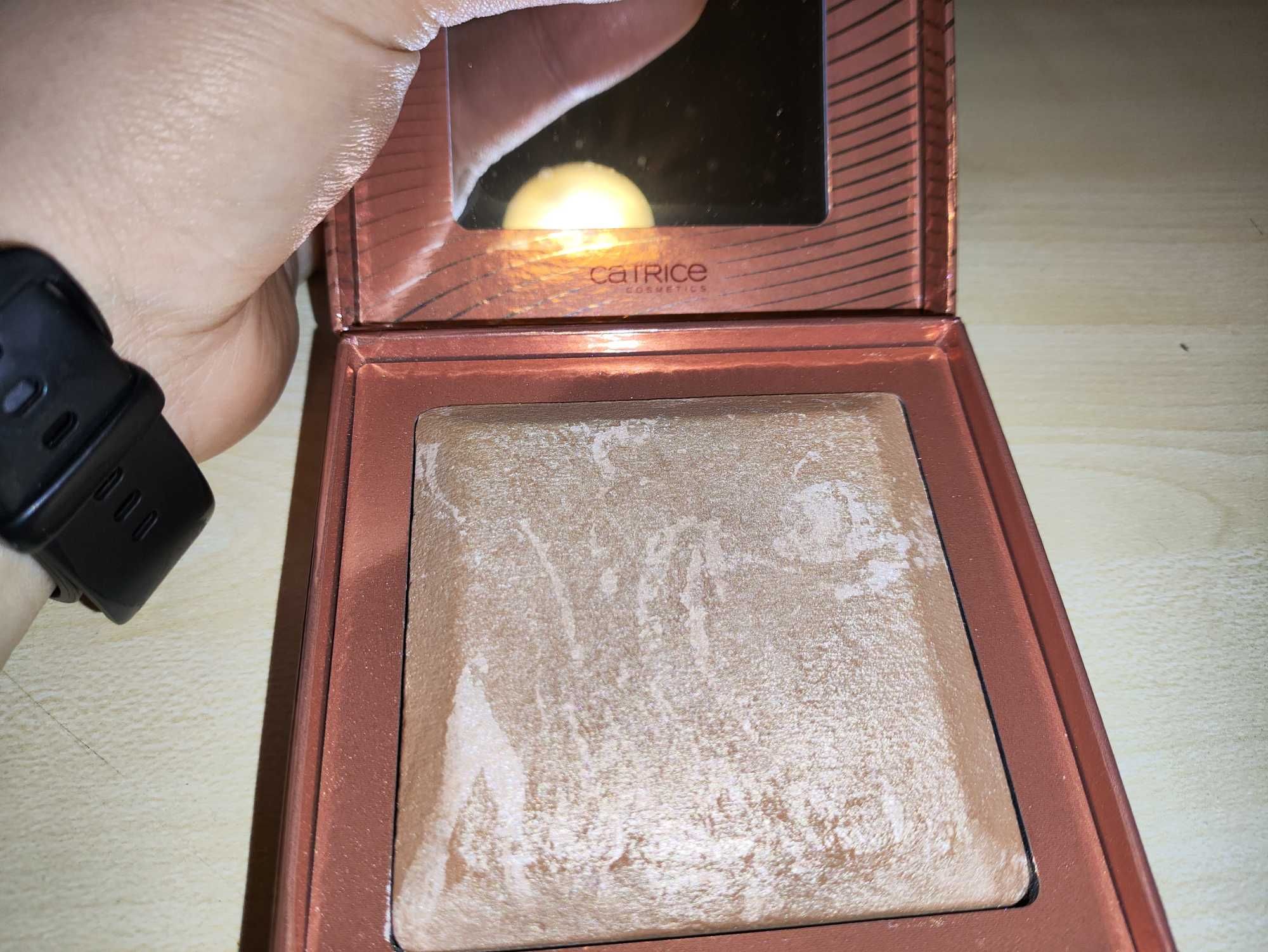 Wypiekany bronzer Catrice - Bronzing Babe of the Dunes
