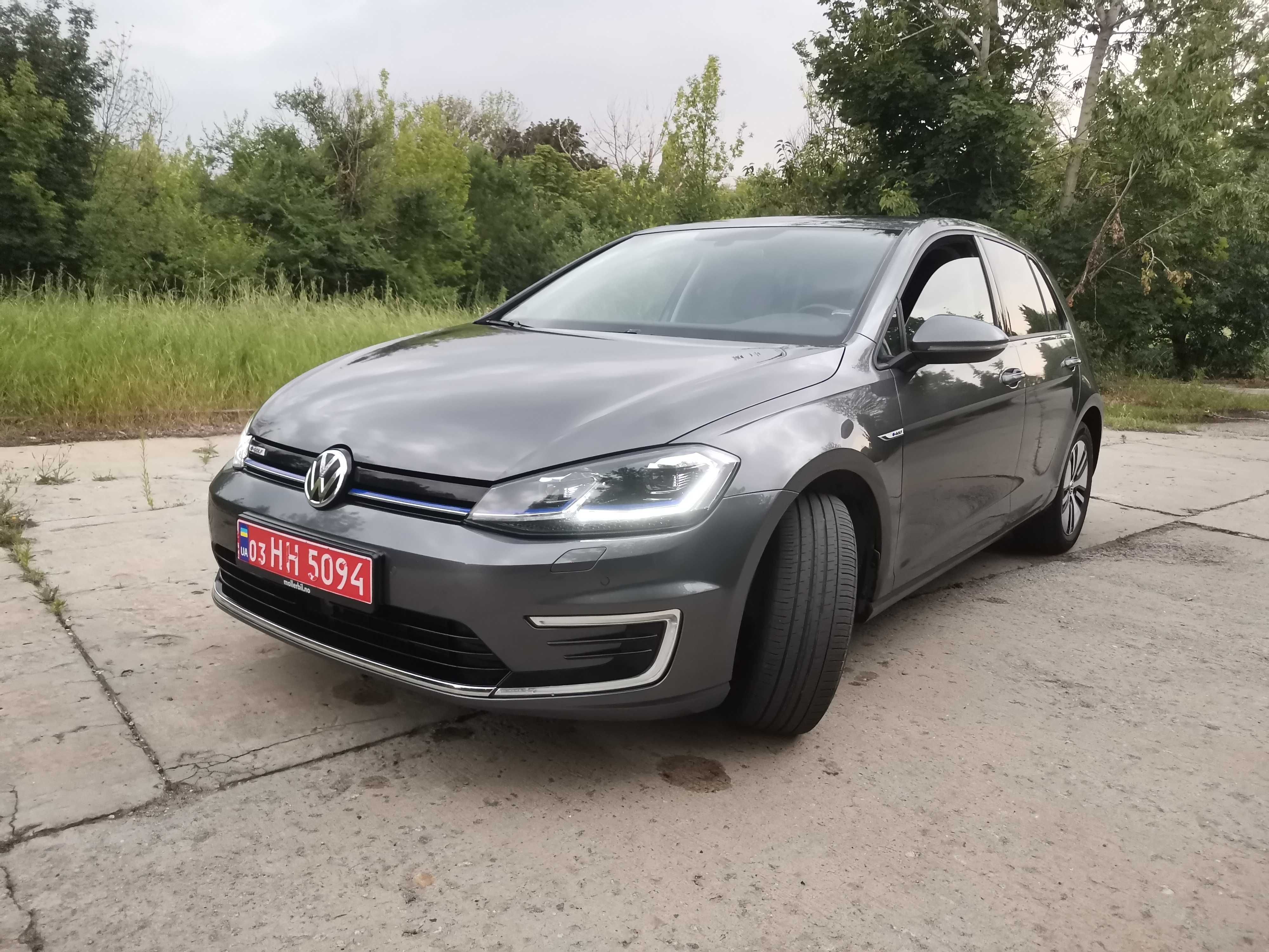 Volkswagen E-Golf  батарея 35.8 Квт, рік випуску: 2019, Не фарбований