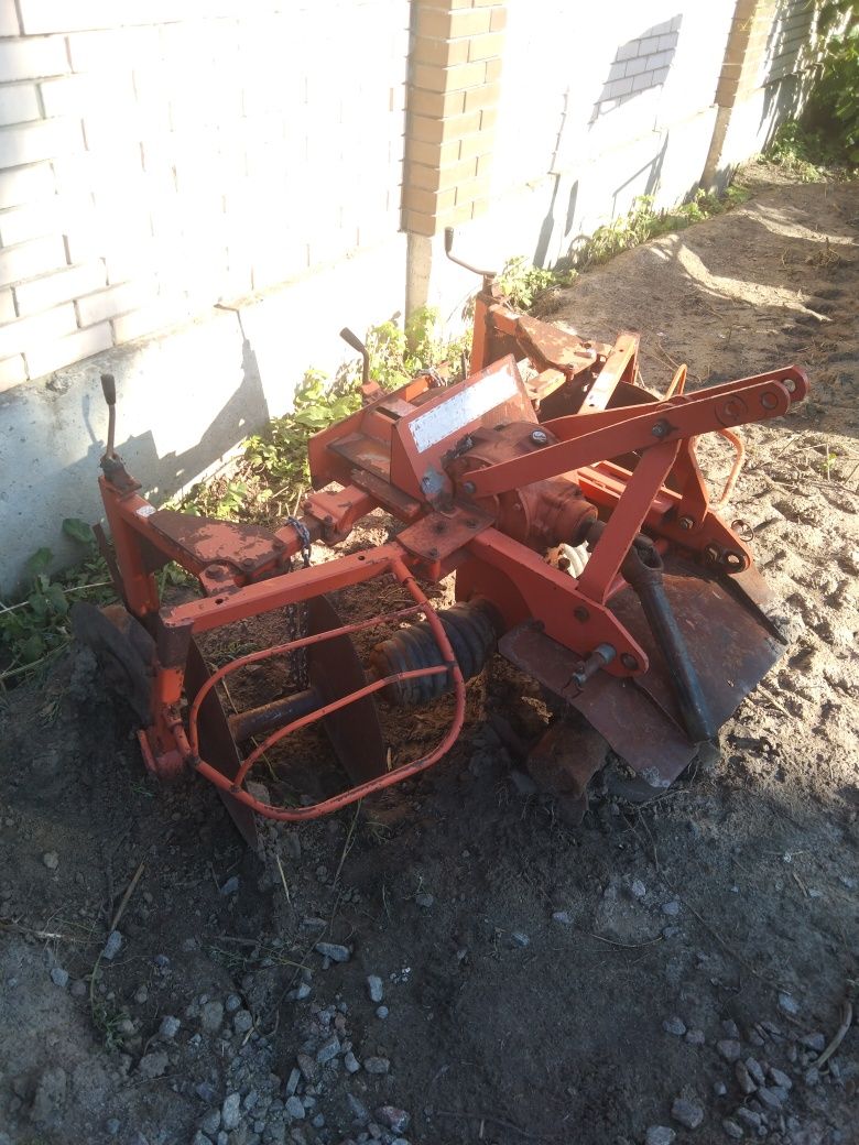 Продам японскую активную борону -- фрезу грядообразователь