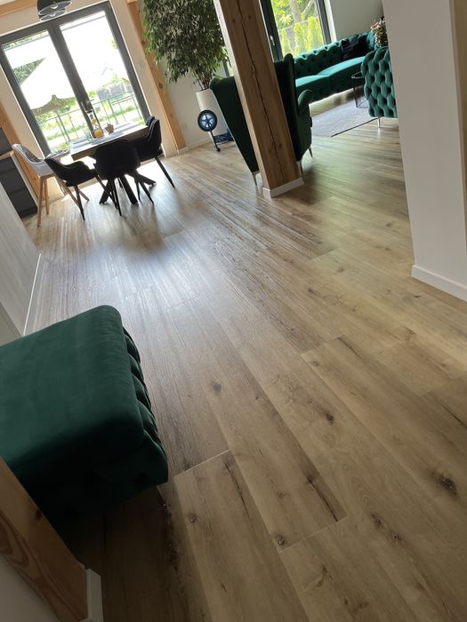 Siedzisko pikowane, butelkowa zieleń.