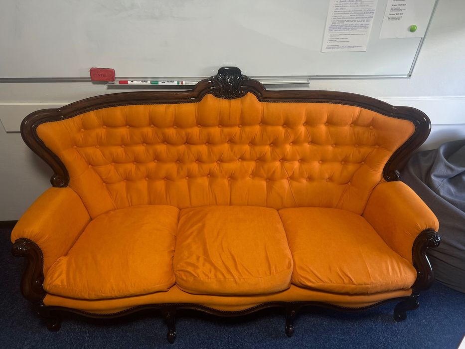 Продаю диван, ціна договірна