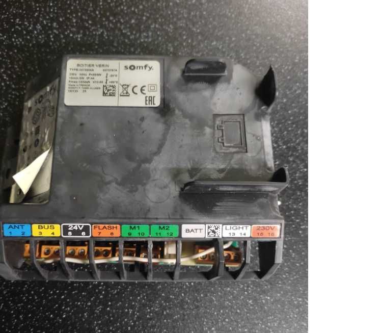 Centrala sterująca Somfy do napędów bram skrzydłowych SGS