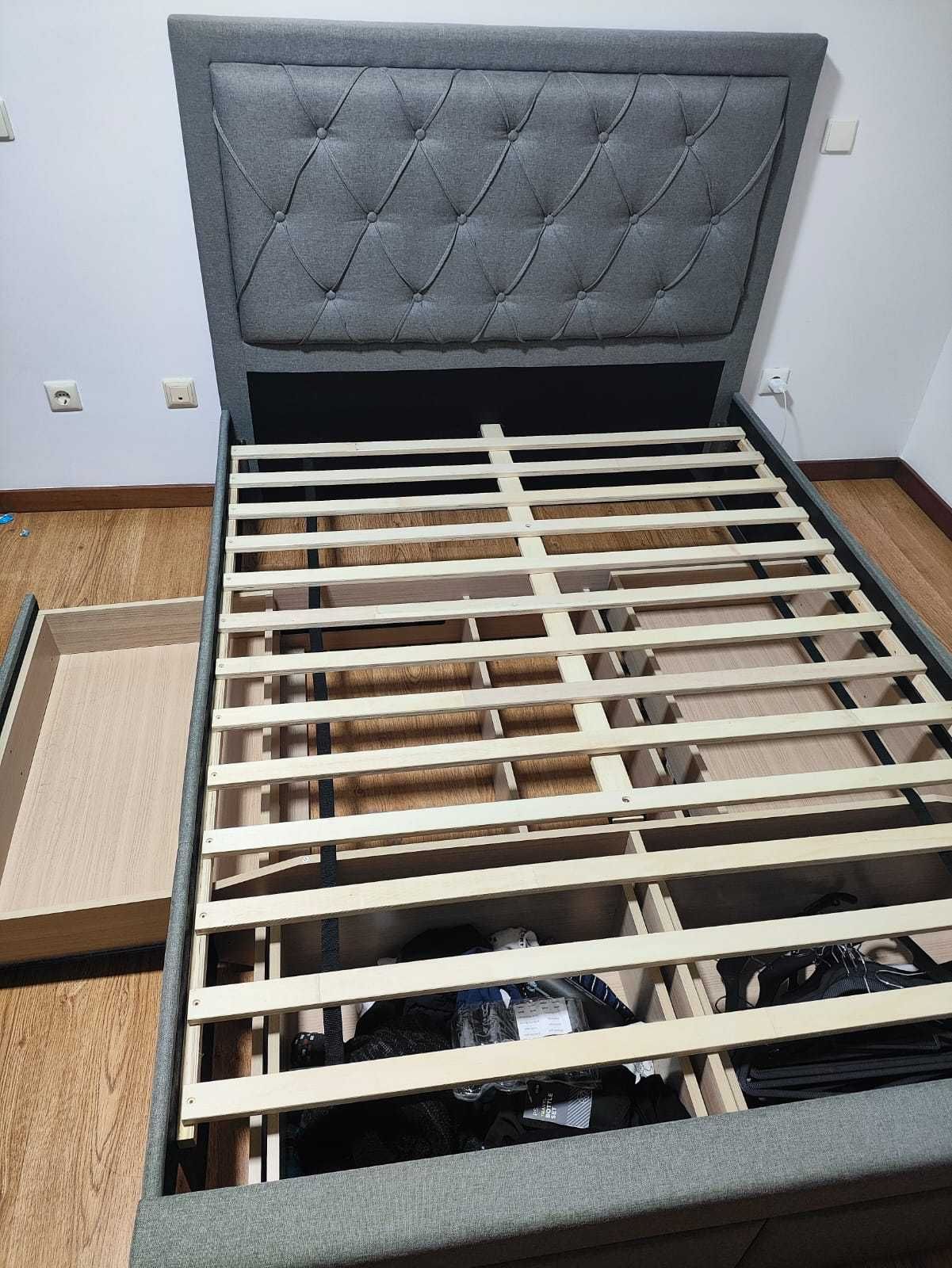 Cama de casal BIA com 4 gavetas