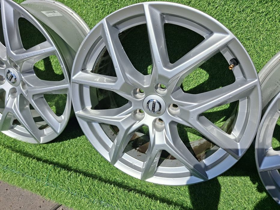 [V2] ALUFELGI 18'' 5x108 OC 63,4 VOLVO XC40,XC60,XC90. Jak Nowe !