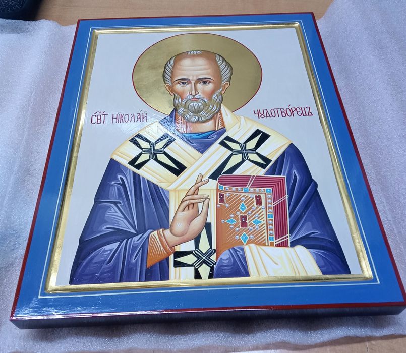 Написанная икона Николая Чудотворца