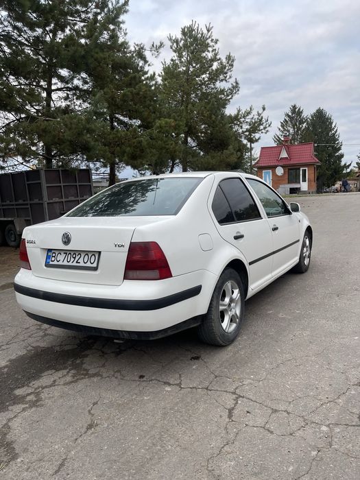 Volkswagen bora 2000