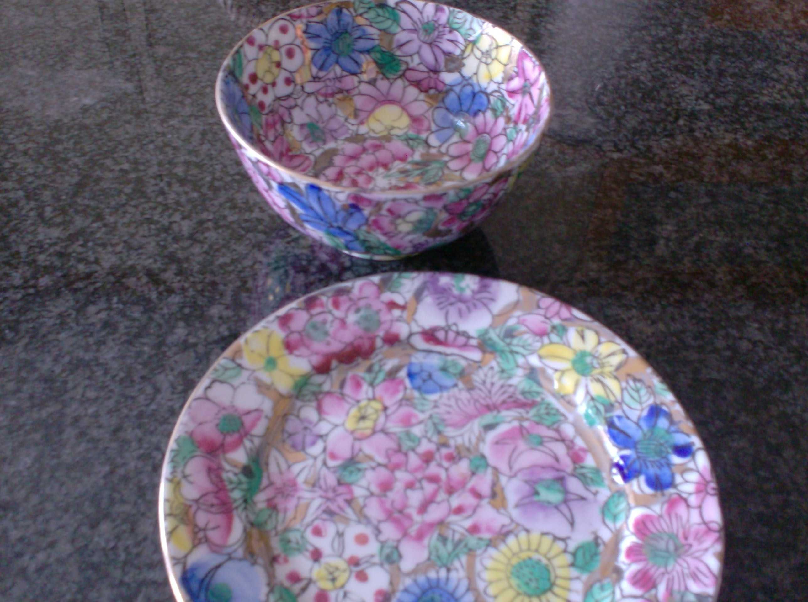 Porcelana Rivitex Brasões, pintura chinesa, anos 60