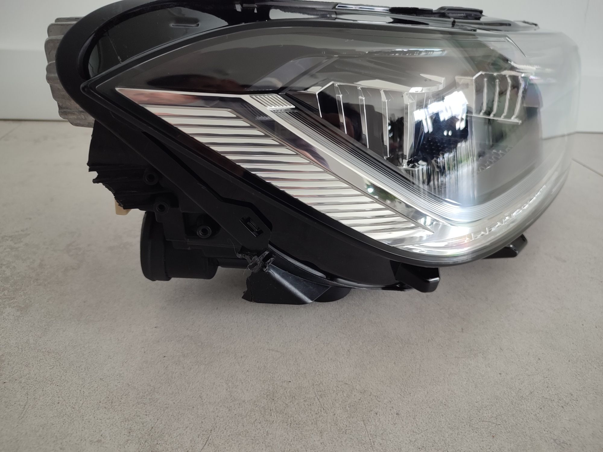 Lampa Prawa VW Polo T-CROSS Full Led 21r Oryginał