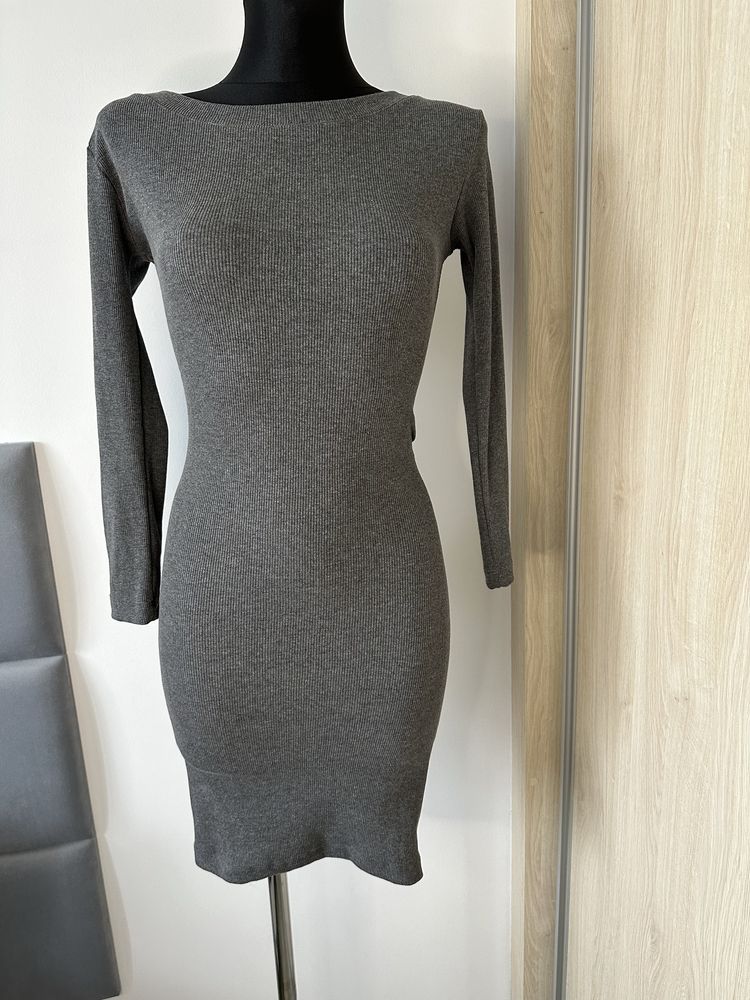 Nowa szara sukienka z marszczonym tyłem 90% bawełna