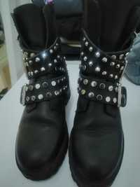 Botas estilo combat em PELE