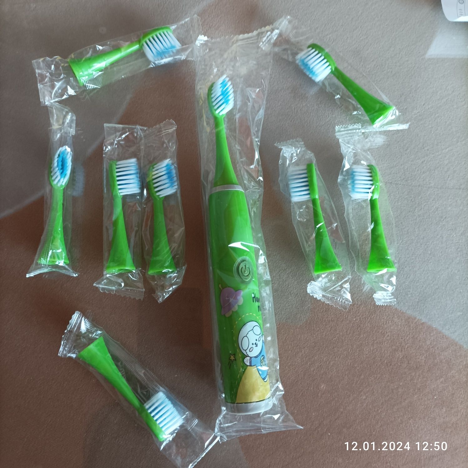 Зубні щітки для діточок