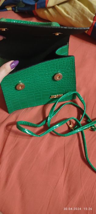 Сумка нова,колір зелений