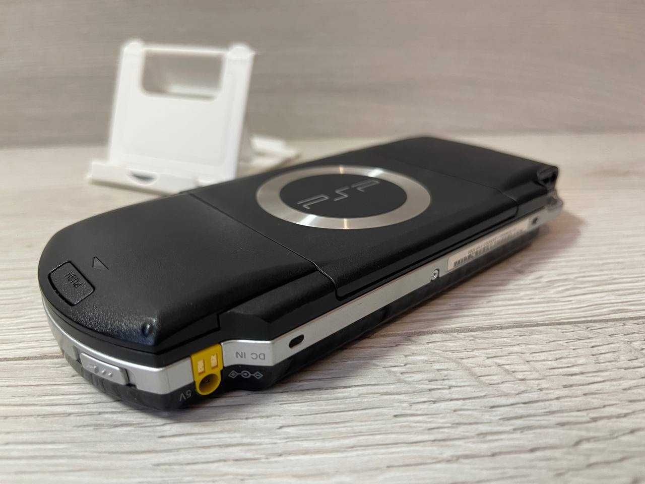 Ігрова портативна консоль Sony PSP Black 32GB + 40 Ігор встановлено