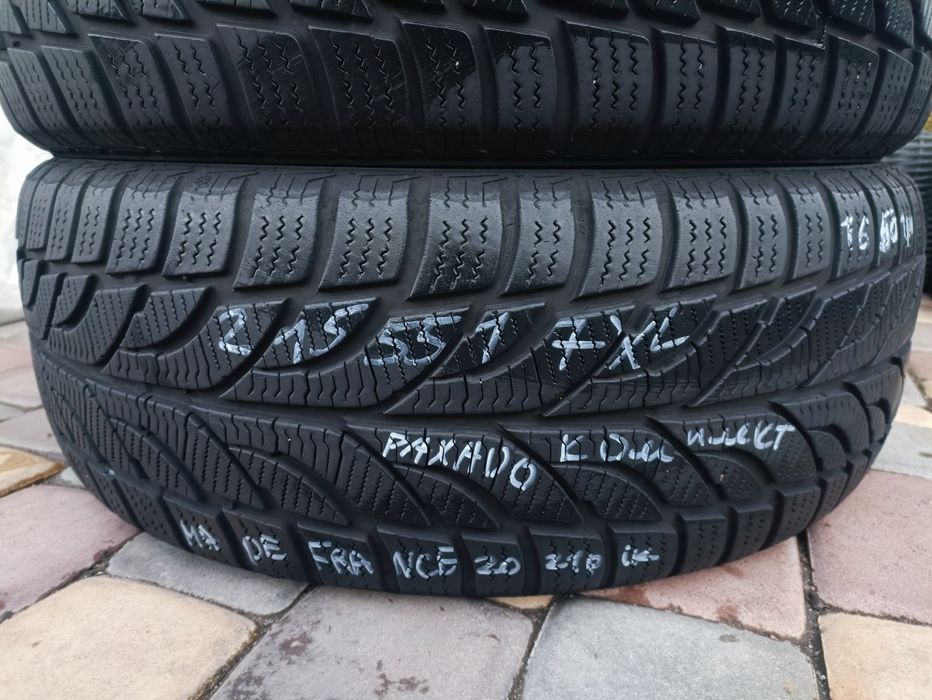 Комплект зимових шин 215/55 R17 XL
