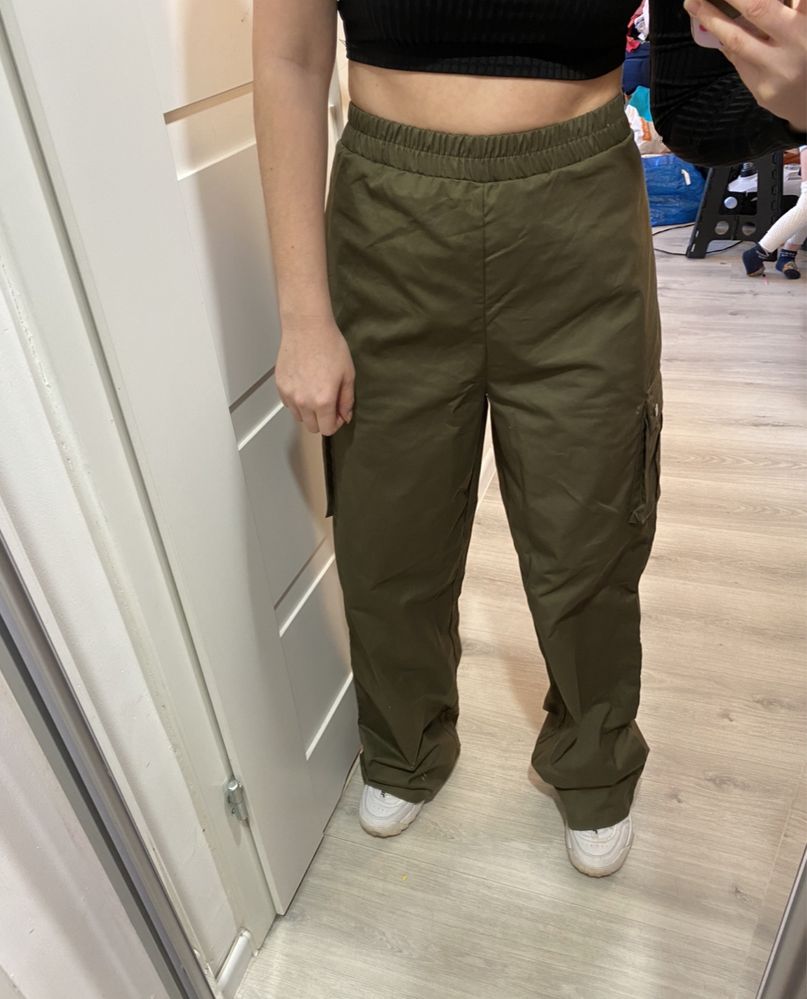 Nowe spodnie zielone khaki z kieszeniami cargo bojówki