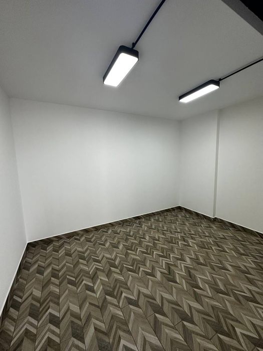 Оренда фасадного приміщення 80 м2 в центрі міста