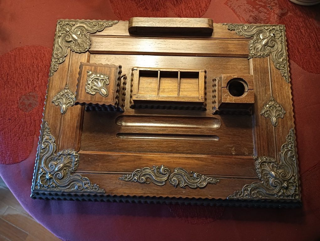 Conjunto de secretária com aplicações de prata
