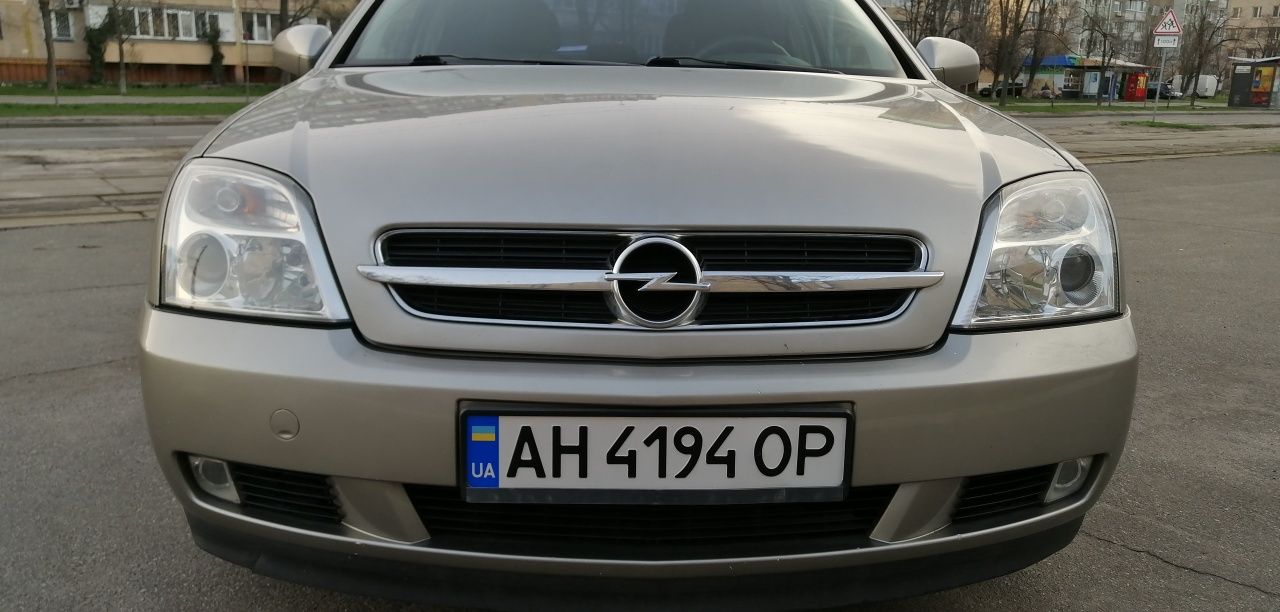 Opel Vectra C 2003 р. Седан. 1.8 МТ - ідеальний стан. Пробіг 167 тис.