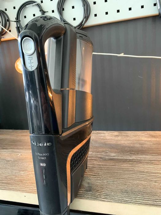 Miele Triflex HX1 – акумуляторний пилосос 3-в-1 | Німеччина