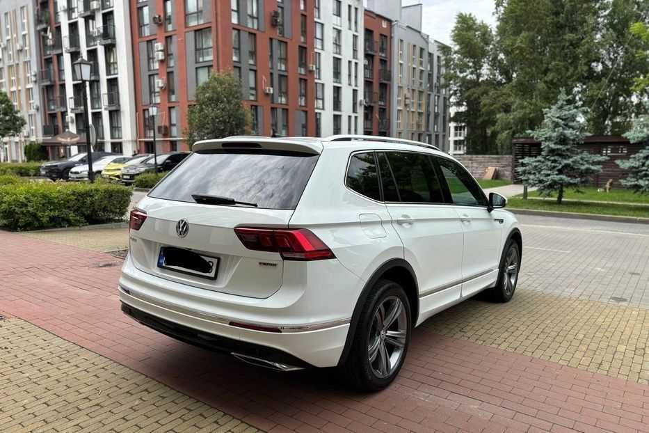Продам Volkswagen Tiguan 4Motion Premium R-Line 2020