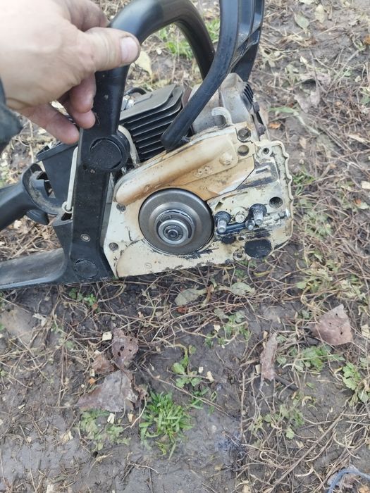 Продам бензопилу штіль 180