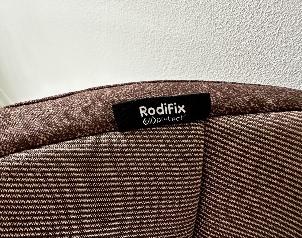 Fotelik Maxi-Cosi RodiFix AirProtect®