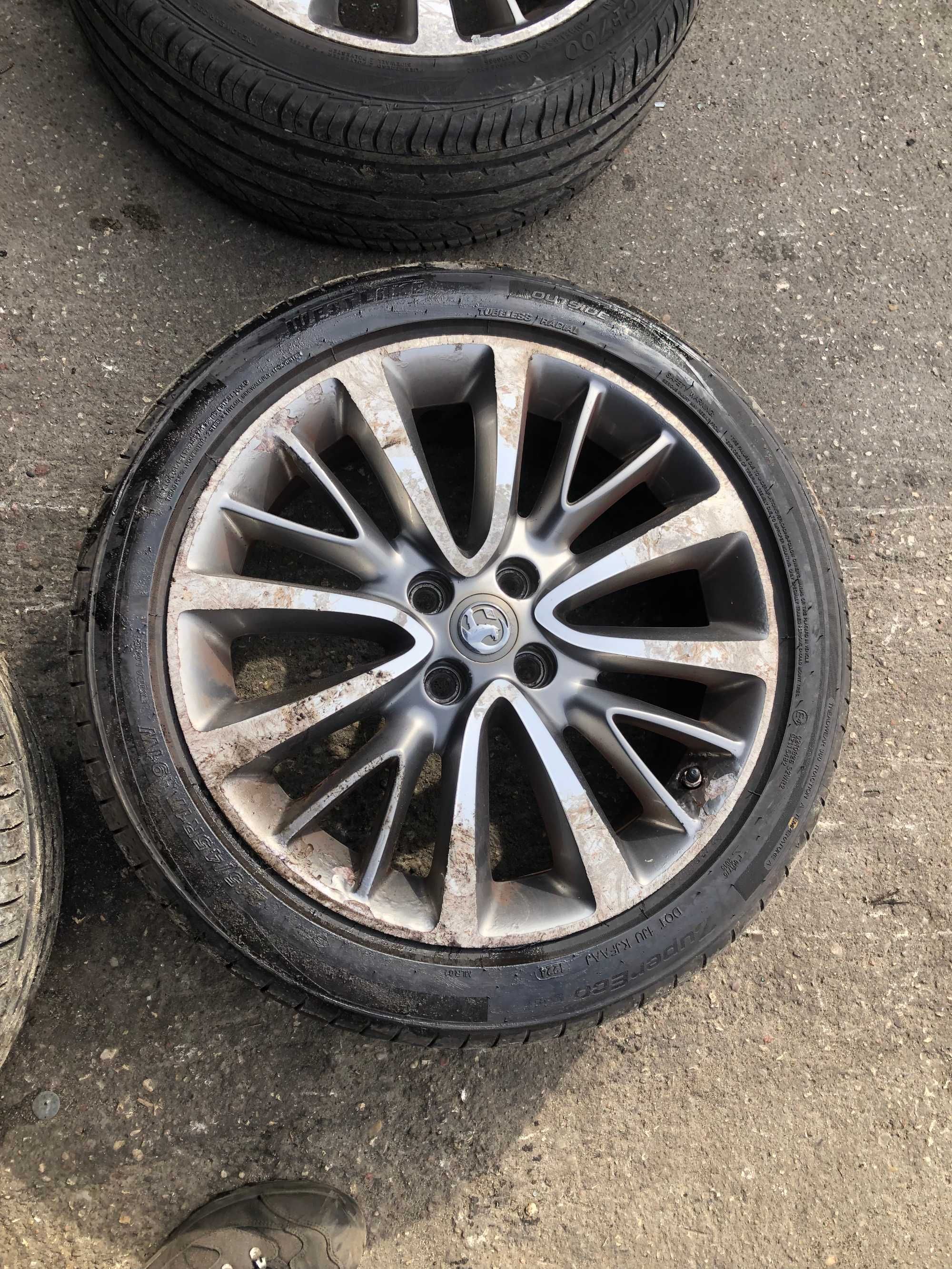 Opel Corsa Adam Koła Felgi Aluminiowe z oponami 17 cali 4x100
