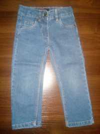 Spodnie jeansowe dla dziewczynki r.98