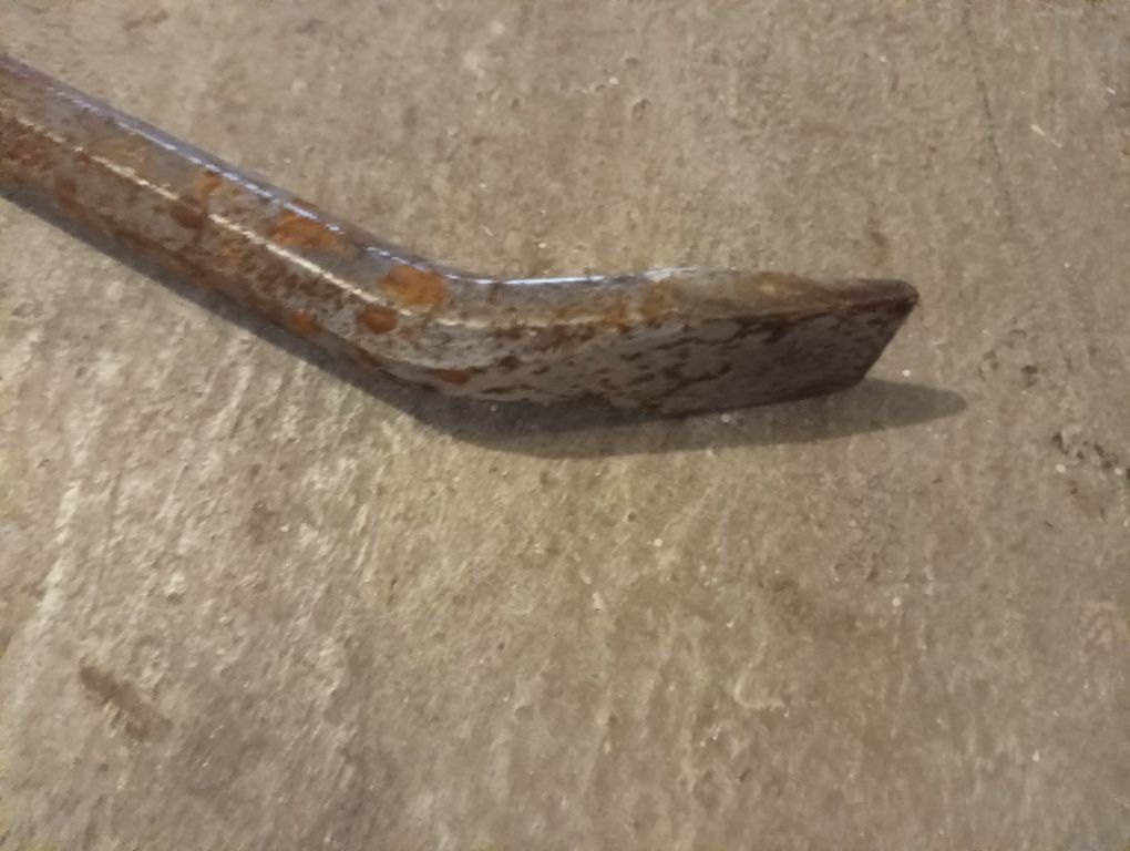 Pé de cabra em ferro