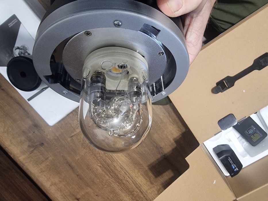 Quadralite Atlas 600