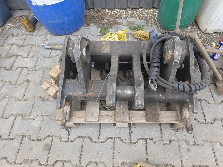 Szybkozlacze hydrauliczne ladowarka teleskopowa cat th manitou adapter