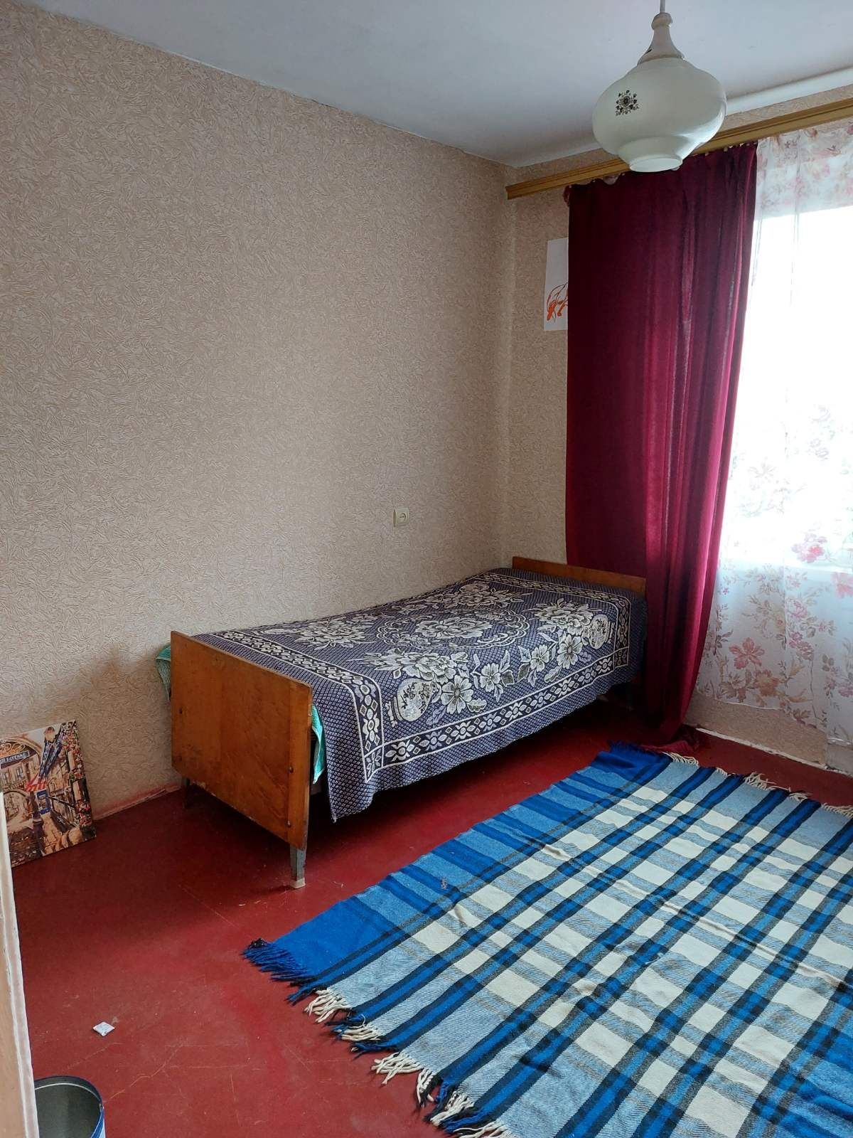 Аренда комнаты в  3 к квартире без хозяев район Урожая